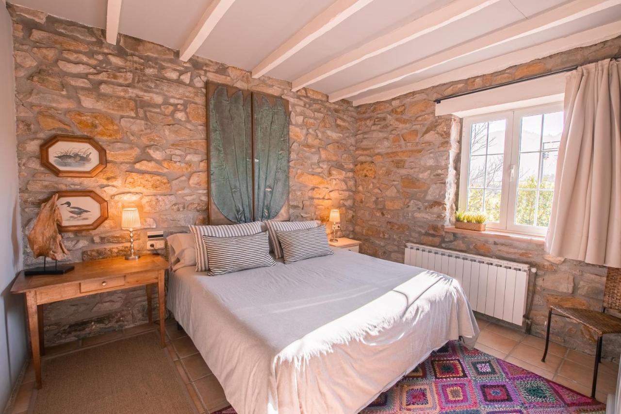 Txerturi-Goikoa Pension Itziar Buitenkant foto