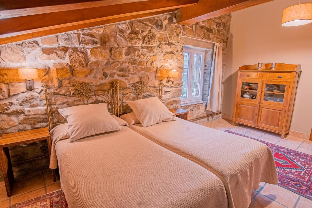 Txerturi-Goikoa Pension Itziar Buitenkant foto